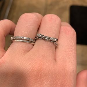 Pandora bow ring